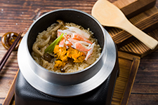 雲丹と蟹の釜めし